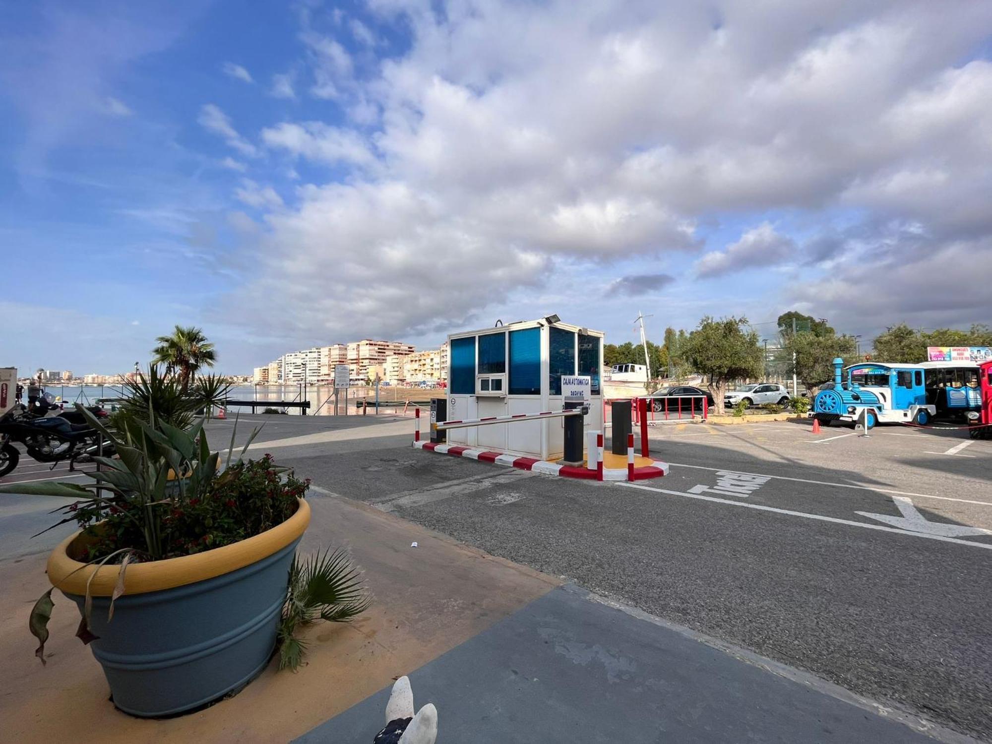 Apartamentos Deluxe San Julian Torrevieja Eksteriør billede